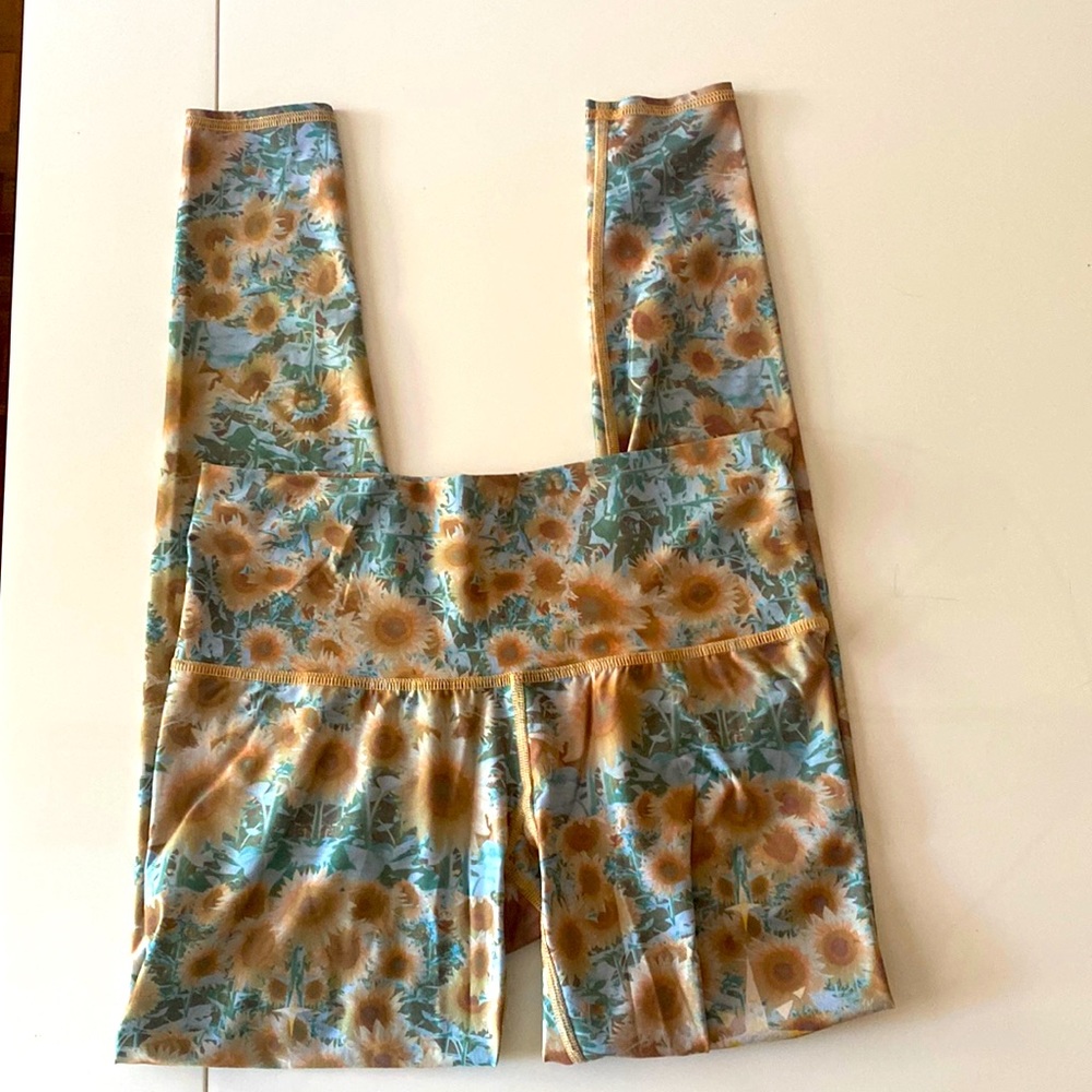 Sunflower Teeki yoga leggings Medium